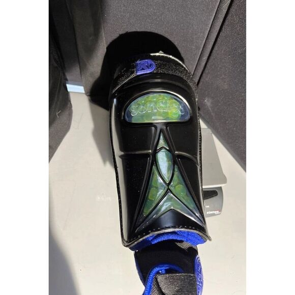 Sondico Ultima Pro Shinguards - Like New in Box - Size “Senior” - Picture 3 of 10